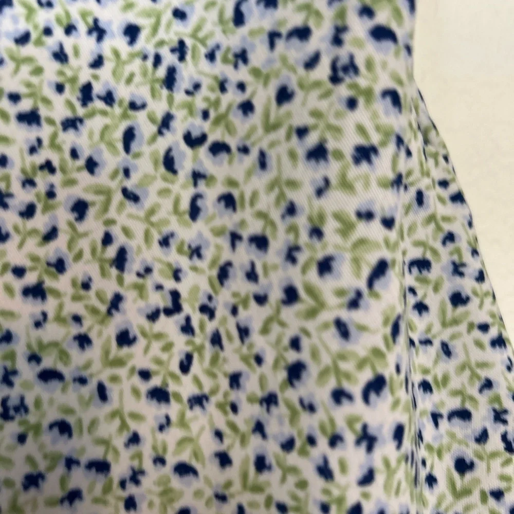 Divided Size 2 Floral Print Skirt Ditzy /Y2K Vibes